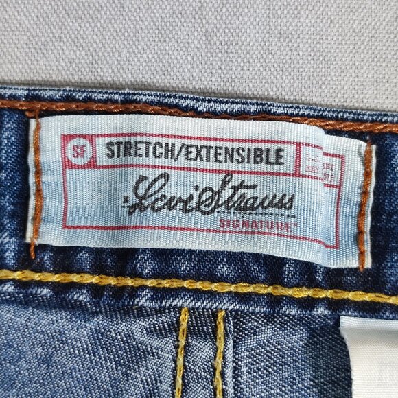 Signature by Levi Strauss Women's Boot Cut Jeans - Blue - Picture 6 of 16